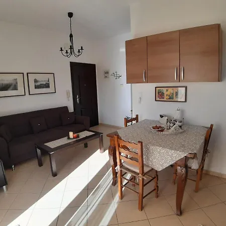 Meteora Story - Elegant Apt - 2 Bd Apartment Kalambaka